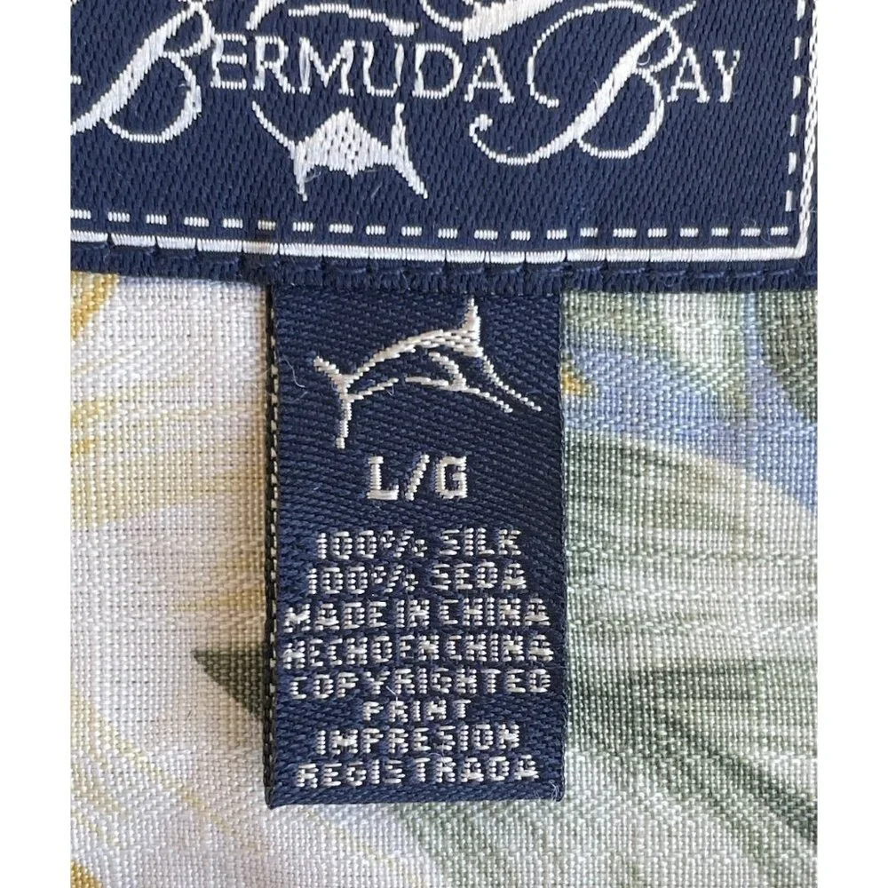 Bermuda Bay Men's Hawaiian Shirt Short sleeves 100% Silk Size Large Blue Floral